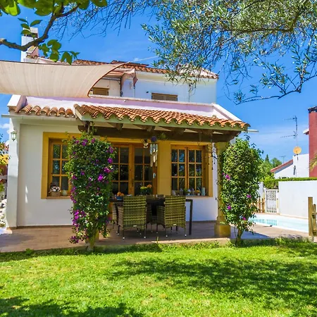 Casa • Jardin • A/c • Piscina Privada • Wifi